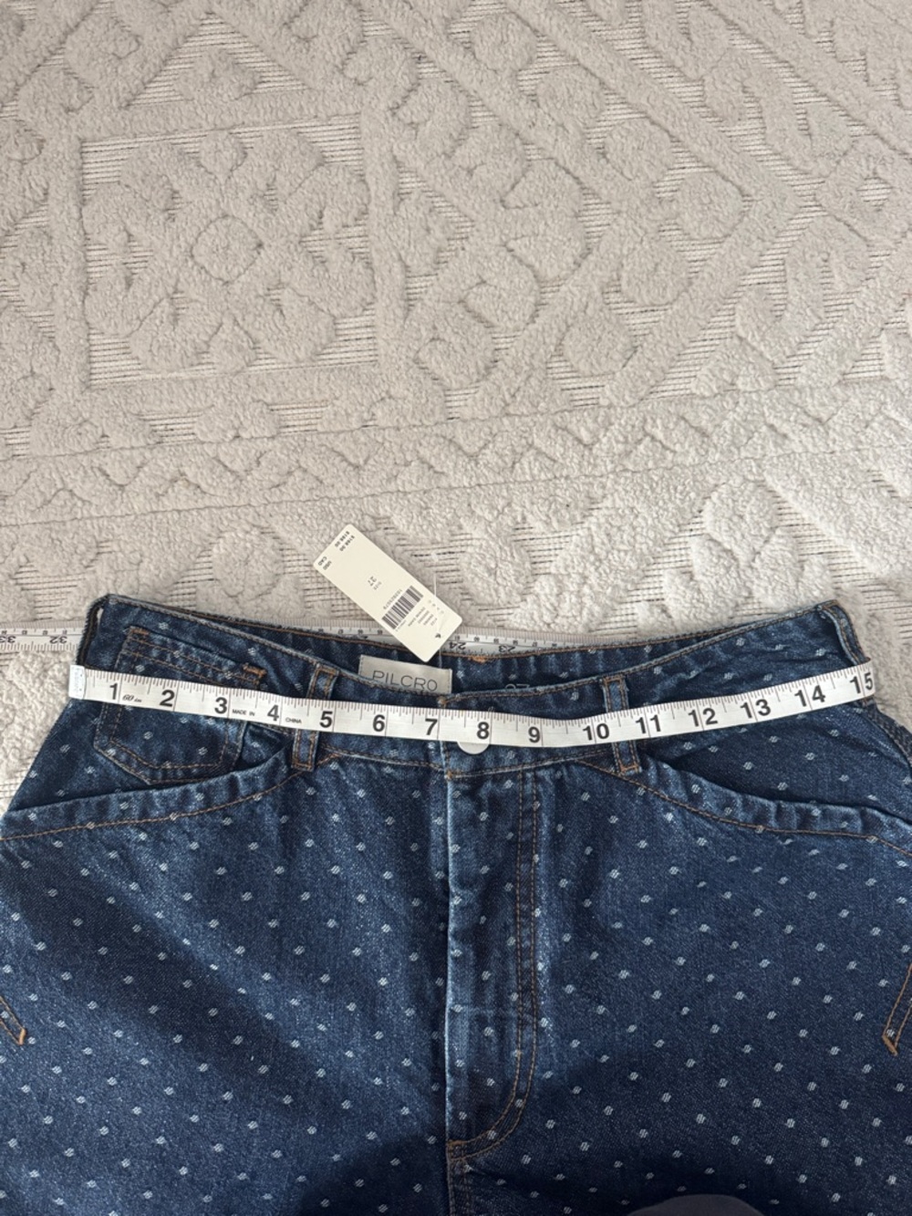 THE KAYDEN CARPENTER HIGH RISE BARREL JEANS BY PILCRO Size 27 - Picture 6 of 6